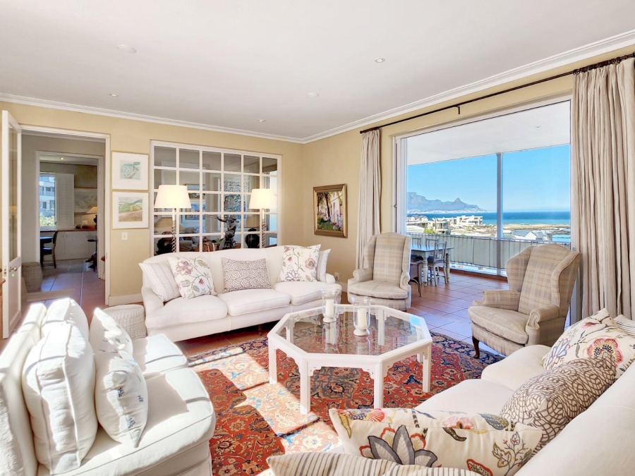 6 Bedroom Property for Sale in Bloubergstrand Western Cape